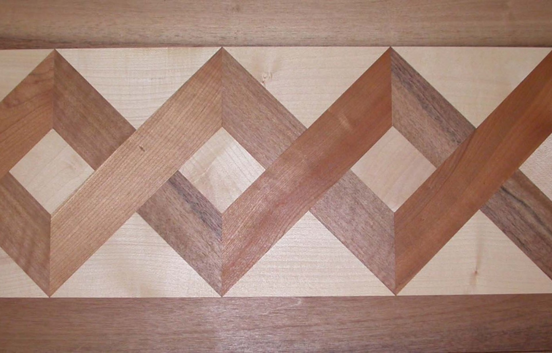 Frises - parquet-en-chene-massif